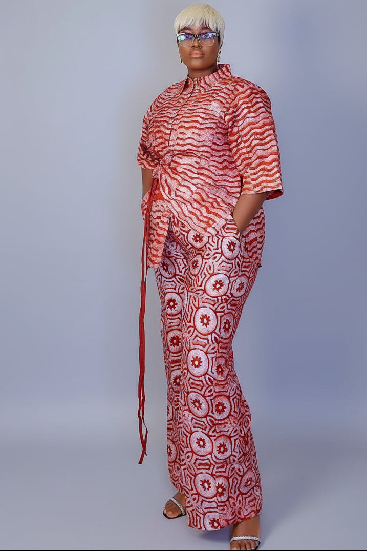 short sleeve Ankara two piece set

African print short sleeve co-ord

women Ankara top and trousers set

African ready to wear co-ord UK

matching Ankara shirt and pants set